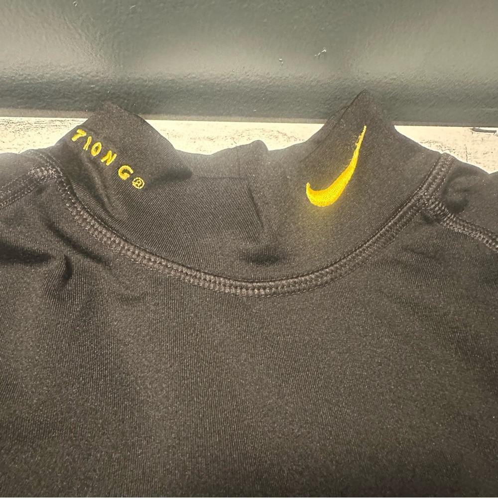 Mike Pro Combat Livestrong Dri fit long sleeve